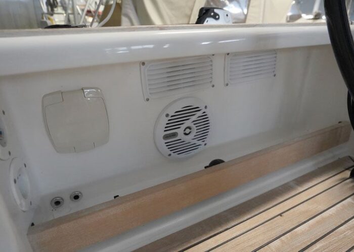 Arcona 465 Carbon 23