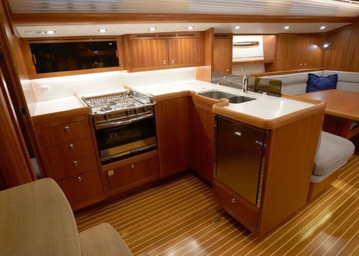 Arcona 465 Carbon 33