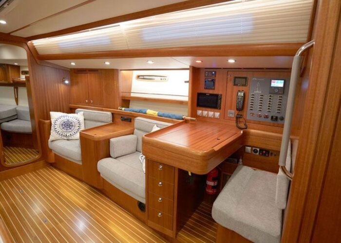 Arcona 465 Carbon 34