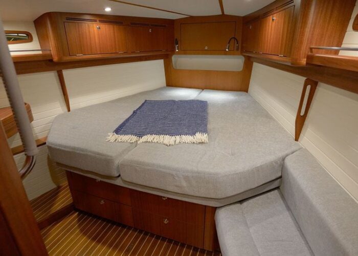 Arcona 465 Carbon 37