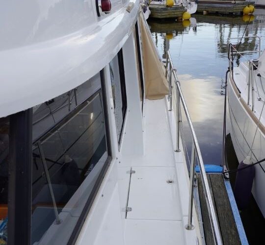 Beneteau Swift Trawler 34 22