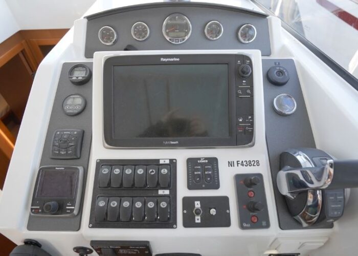 Beneteau Swift Trawler 34 35