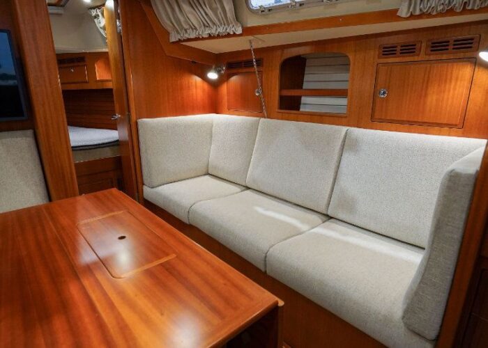 Hallberg-Rassy 342 18