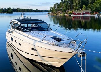 Princess V39, YATZY