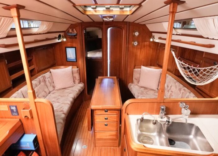 Sweden Yachts 370 13