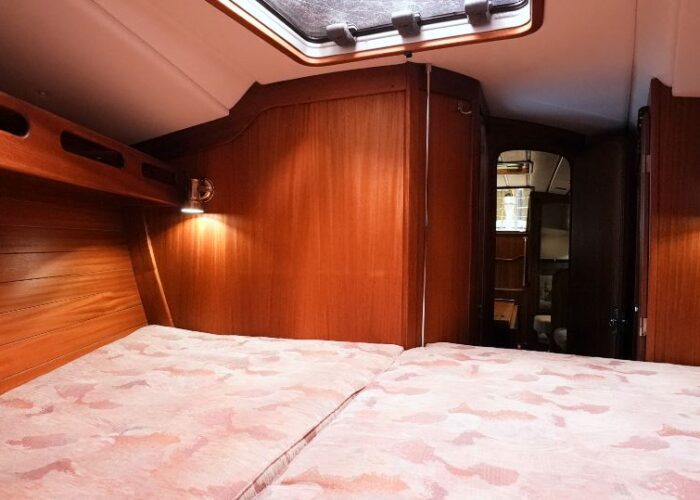 Sweden Yachts 370 24