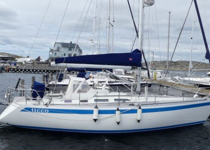 Sweden Yachts 370, TICCO 2