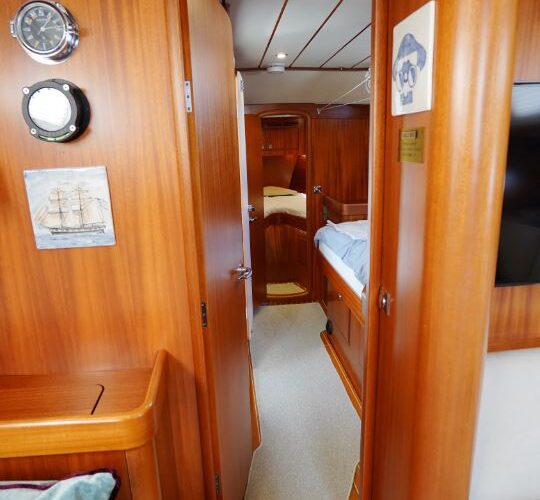 Hallberg-Rassy 55, UNCLE MOE 38