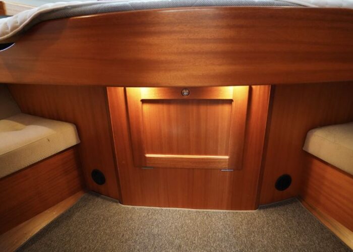 Nord West 390 Flybridge, FREJA 37
