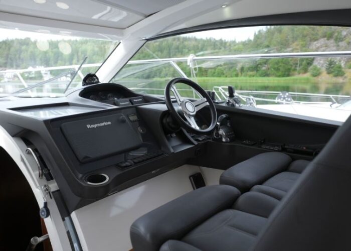Princess V39, YATZY 18