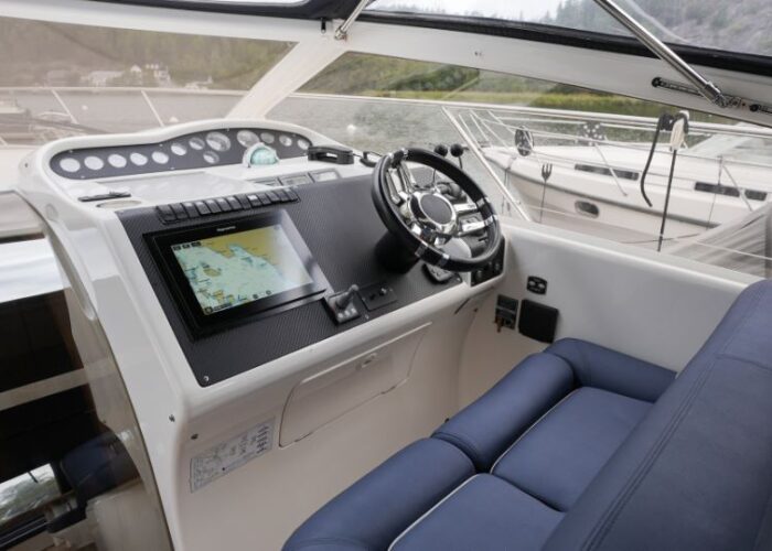 Princess V42, DECKADENCE 18