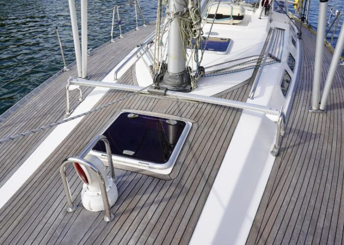 Sweden Yachts 45, LEONA 16