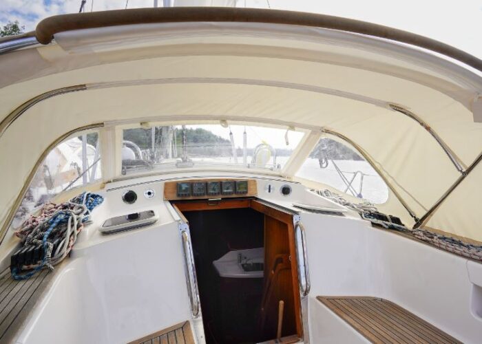 Sweden Yachts 45, LEONA 30