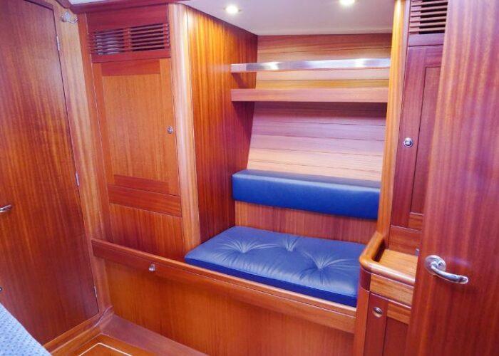 Sweden Yachts 45, LEONA 41
