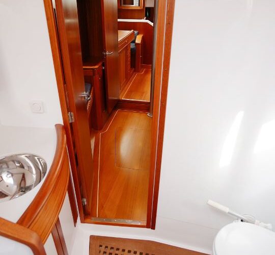 Sweden Yachts 45, LEONA 43