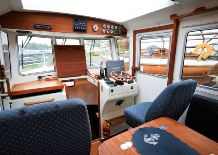 Minor Offshore 27, ELEPHANTEN 14