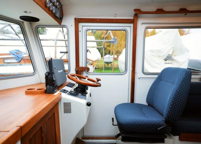 Minor Offshore 27, ELEPHANTEN 18