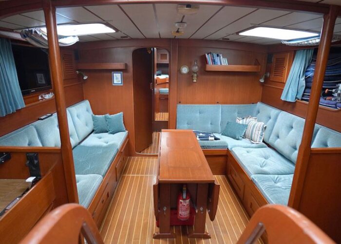 Hallberg-Rassy 49 27