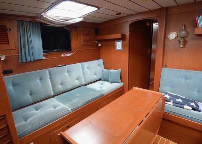 Hallberg-Rassy 49 28