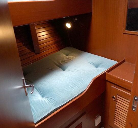 Hallberg-Rassy 49 37