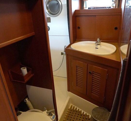 Hallberg-Rassy 49 56