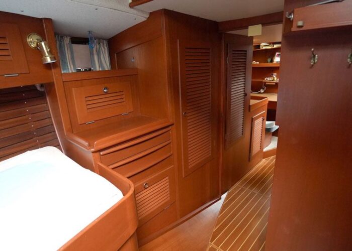 Hallberg-Rassy 49 58