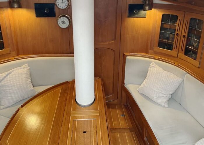 Rhapsody 43 Royal 18