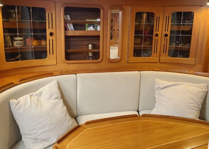 Rhapsody 43 Royal 19