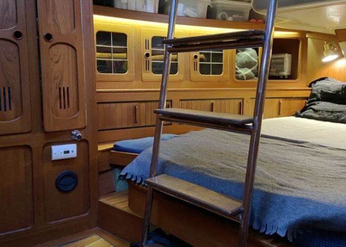 Rhapsody 43 Royal 32